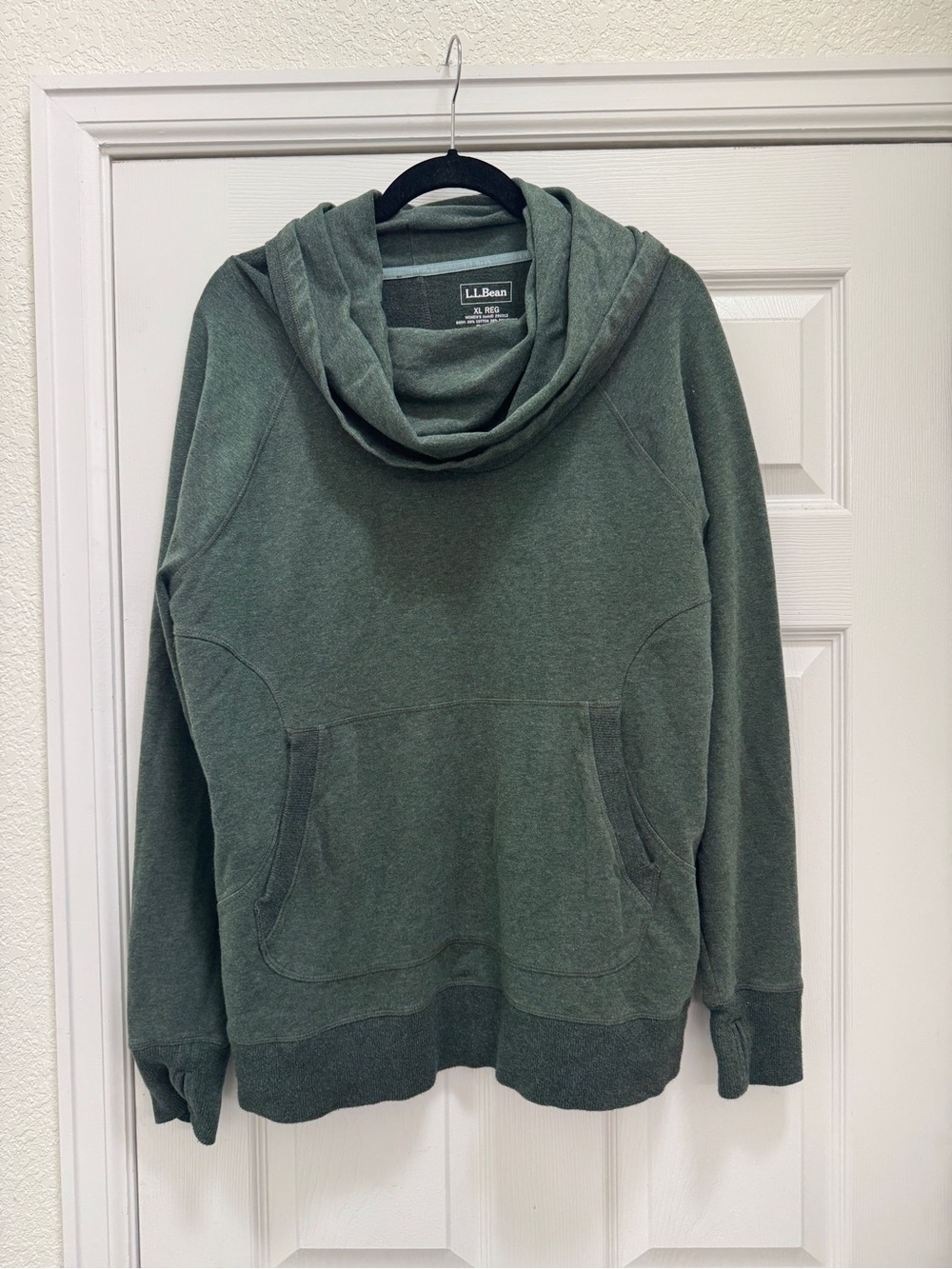 L.L. Bean Women’s Olive Green Hooded Pullover Sweater XL